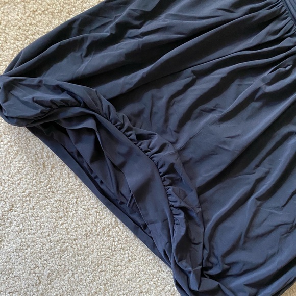 BCBGMaxAzria Navy Bubble Hem Halter Dress Size S - Picture 5 of 8